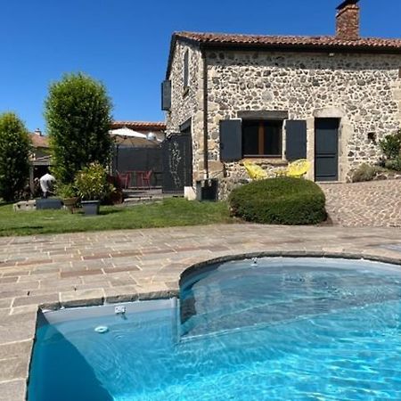 Domaine Des Pierres D Auvergne Flat Bagian luar foto