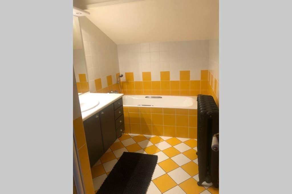 Domaine Des Pierres D Auvergne Flat Bagian luar foto